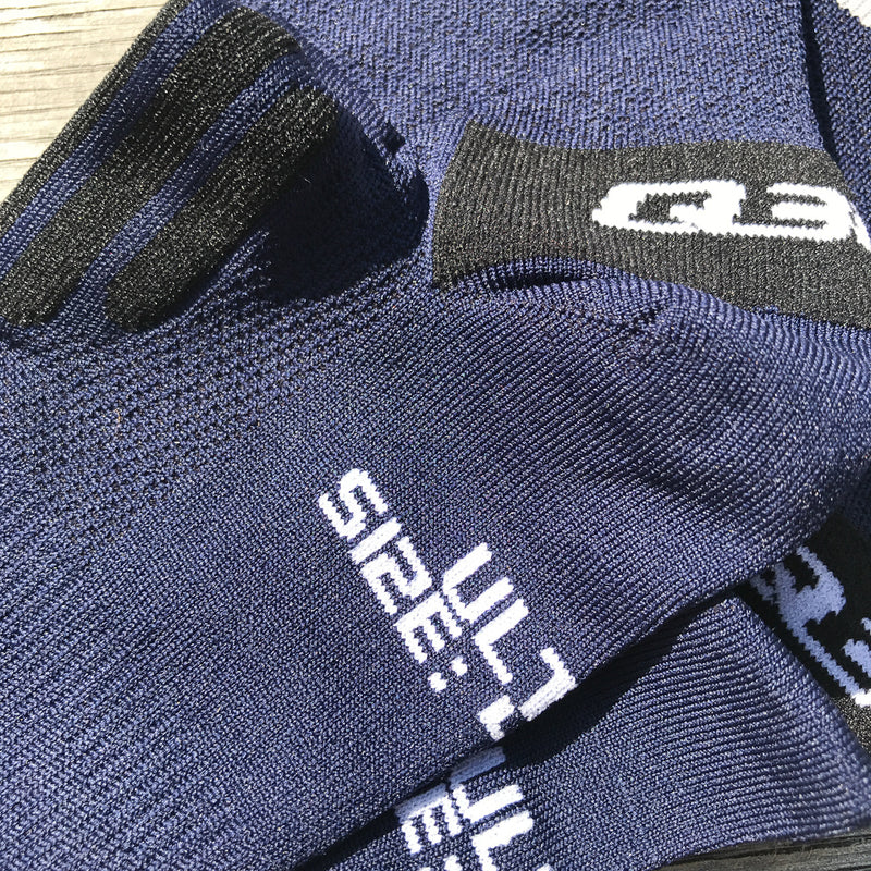 Q36.5 Ultra Socken navy mit grauem Band, Einzelstück in 40-43, 44-47, SALE